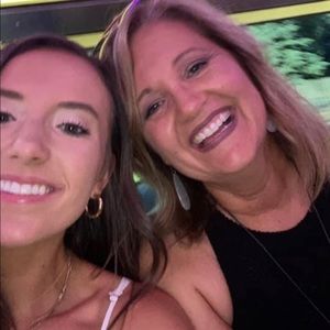 Meet your Posher, Janet